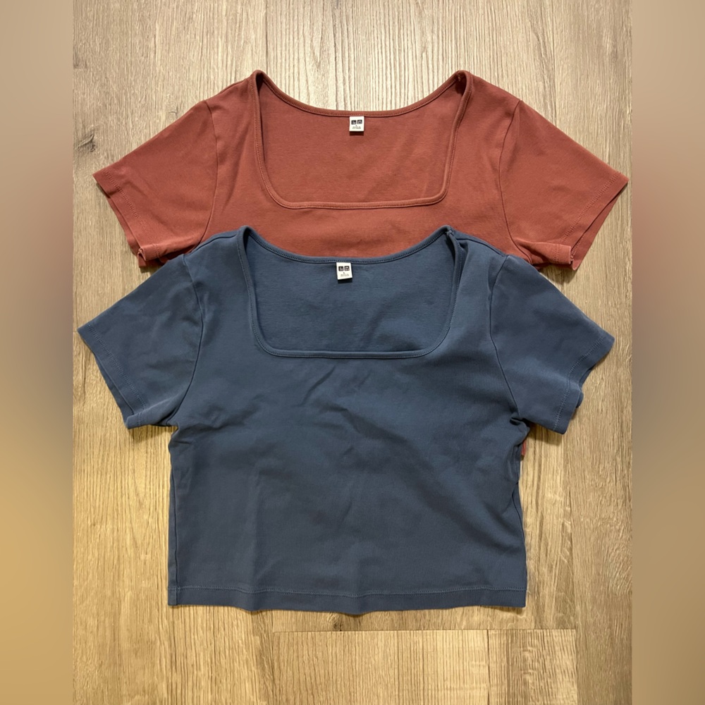 Uniqlo Short Sleeve Cropped Tees Bundle of 2 - Size Large